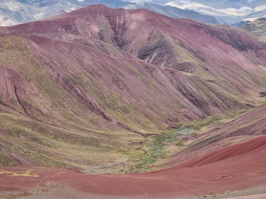 valle rojo cusco