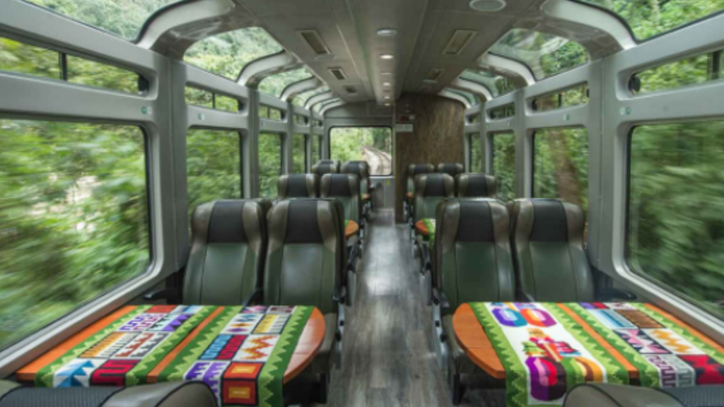 Tren Voyager premium y lounge Machu Picchu