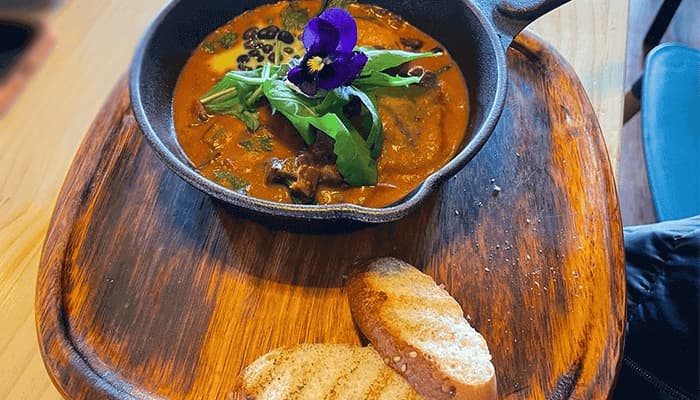 Andean cuisine with vegan options