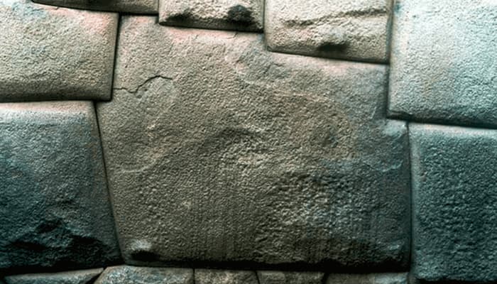 12-Angle Stone in Cusco