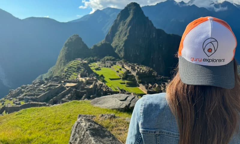 Paisaje andino con clima variable, ideal para tu tour en Cusco y Machu Picchu.